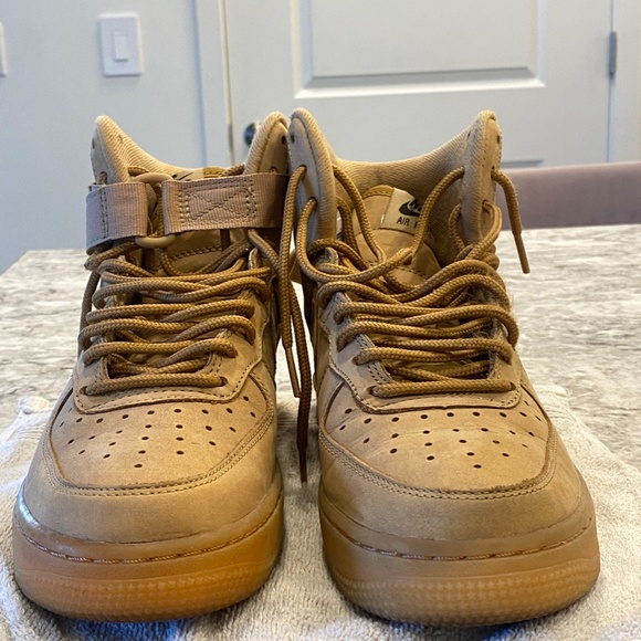 Nike Air Force 1 07 Flax - Picture 2 of 4
